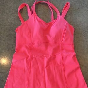 Lululemon Happy Strappy tank NWOT size 6